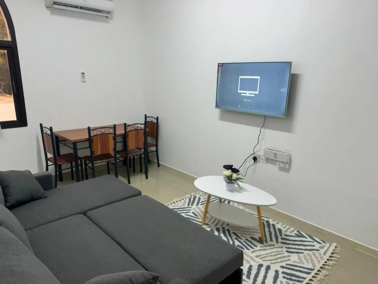 6 Flat In Abu Dhabi Downtown Apartment